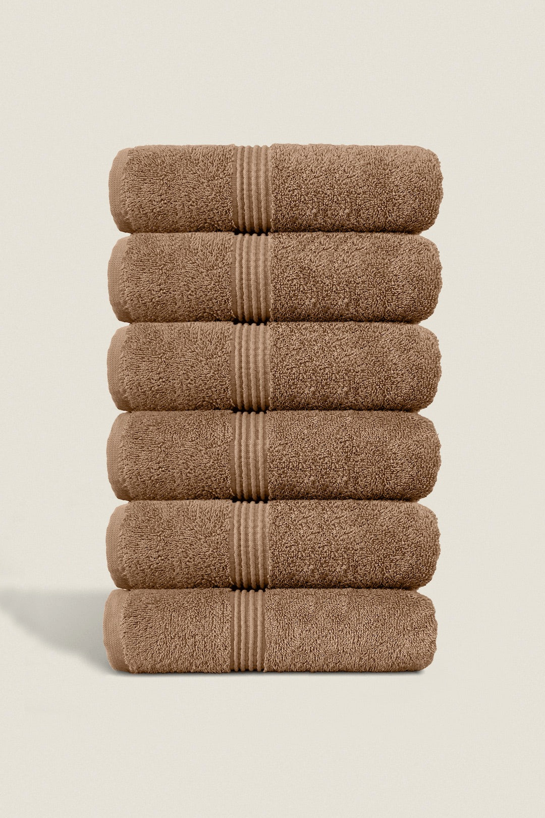 Luxurious bath towel set bundles featuring ultra-soft, plush towels in coordinated colors, crafted for everyday comfort and elegant bathroom decor.