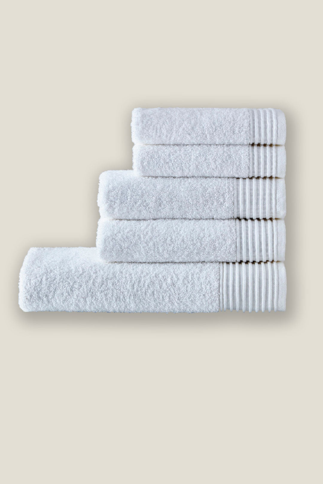 Premium white hotel towels
